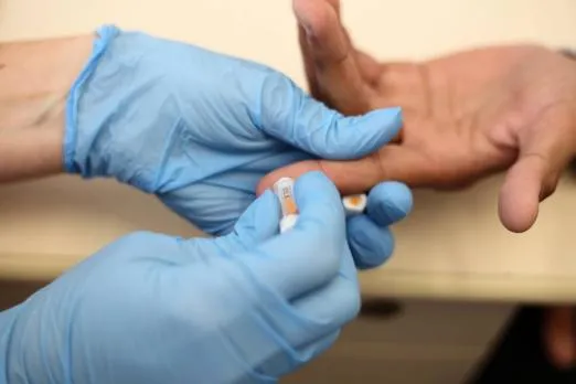 Julho Amarelo: Santos promove palestras e testes rápidos para prevenção das hepatites virais