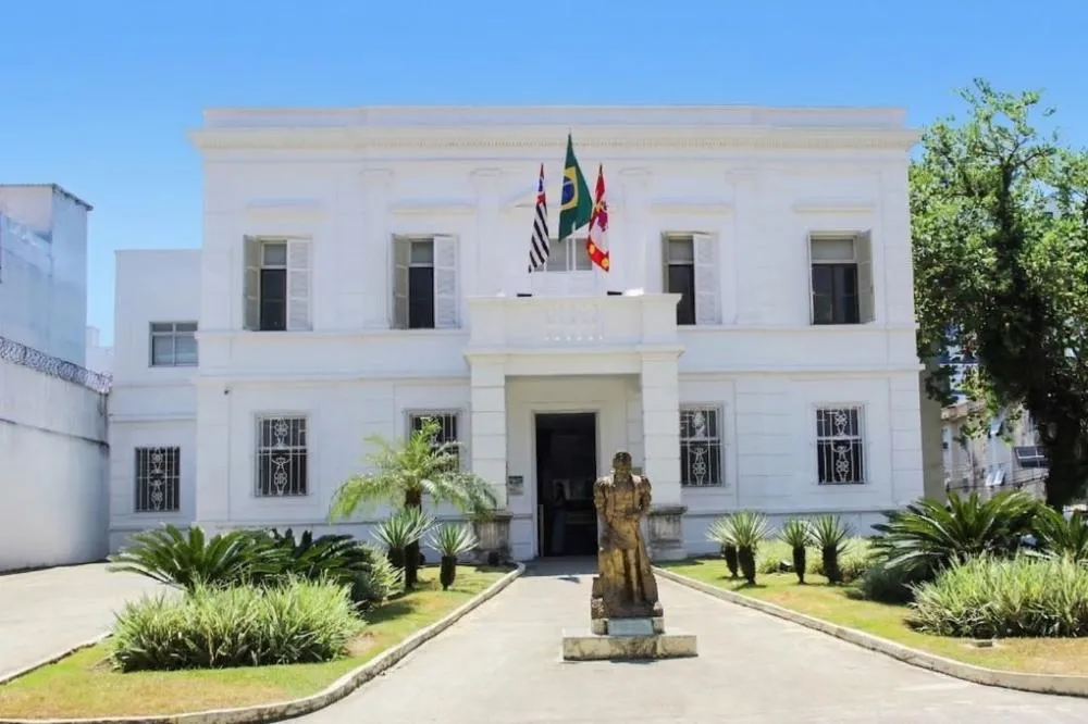São Vicente cria novo plano de carreira e valorização dos servidores municipais