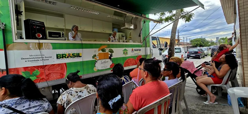 Caminhão Sabor e Renda Kids abre programação do 2º semestre no CRAS Enseada