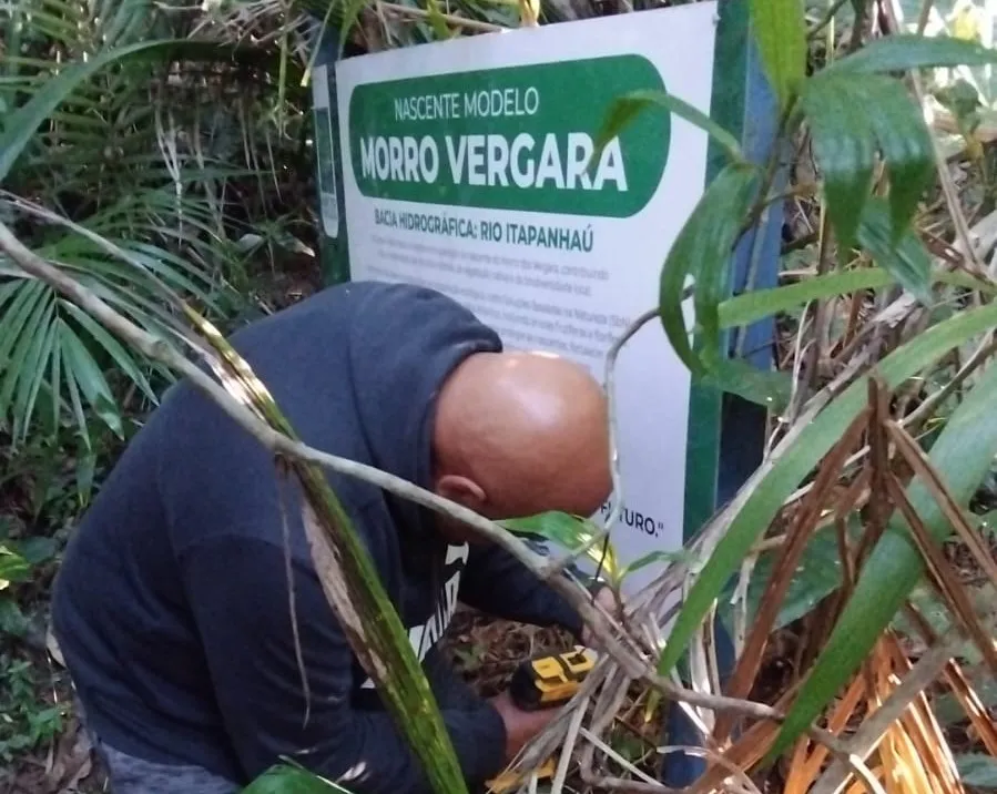 Prefeitura reforça preservação da nascente do Morro dos Vergara com ações ambientais