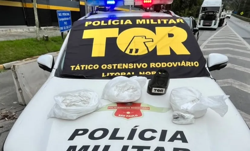 TOR apreende 3 mil papelotes de cocaína em veículo na Rodovia dos Tamoios