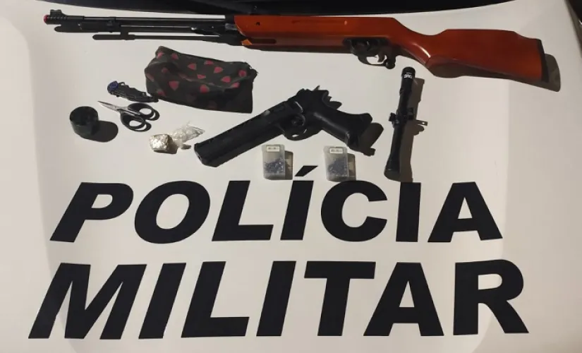 PM prende homem por violência doméstica e apreende armas em Ilhabela