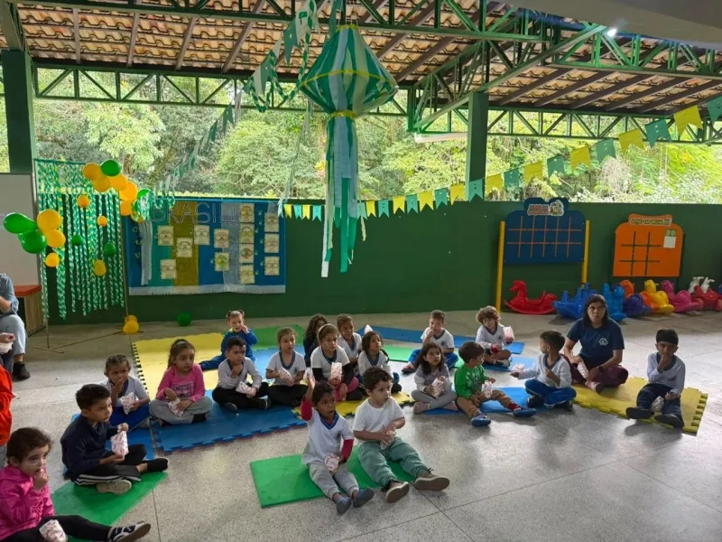 Rede Municipal de Ilhabela retoma aulas e recebe mais de seis mil estudantes para segundo semestre letivo