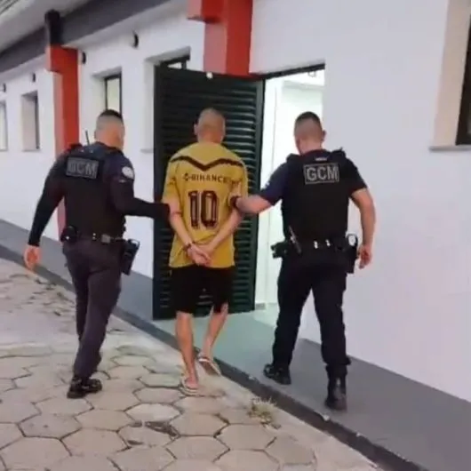 Homem é preso em flagrante por descumprir medida protetiva em Caraguatatuba