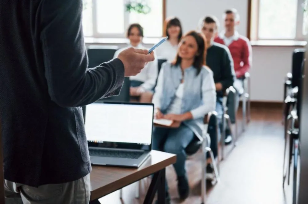 IFSP Cubatão abre inscrições para curso gratuito de Auxiliar de Serviços Diversos