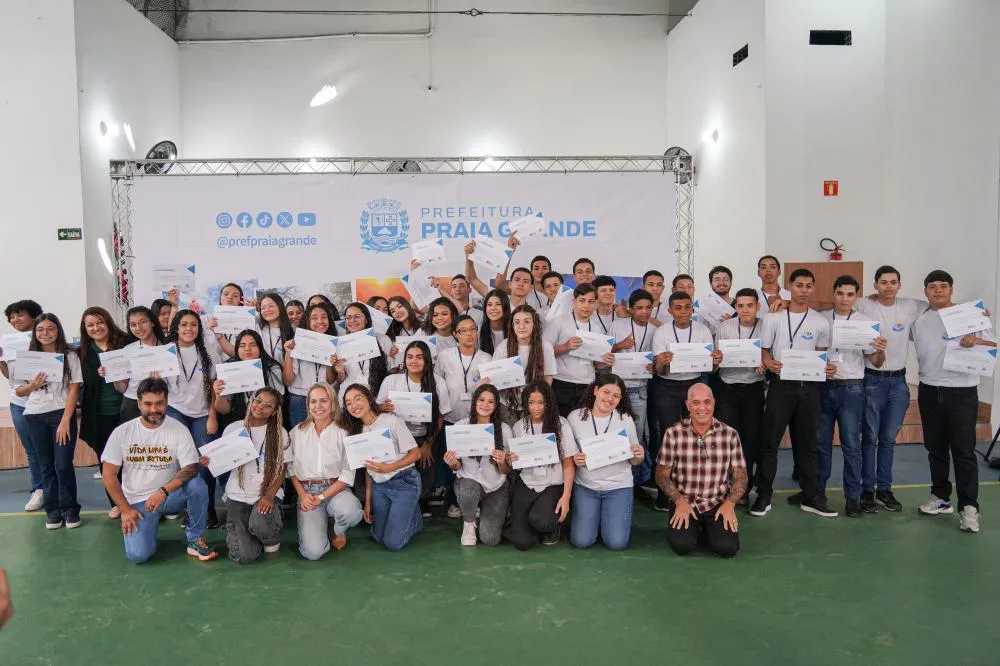 Programa Meu Emprego forma jovens do CAMP-PG para a busca de oportunidades no mercado de trabalho