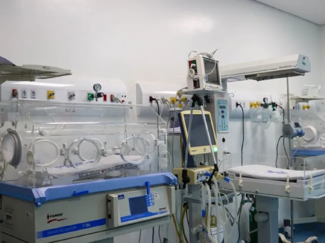 Hospital de Clínicas da Costa Sul amplia capacidade assistencial e registra mais de 250 partos em 2026