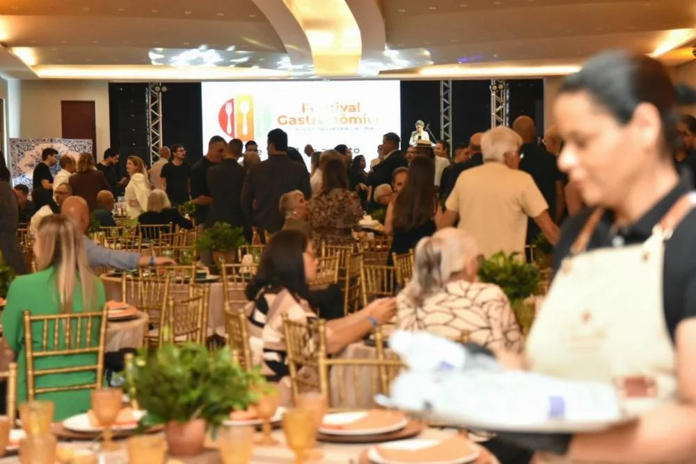 Abertura do Festival Gastronômico de São Vicente celebra recorde de restaurantes com mais de 500 pessoas