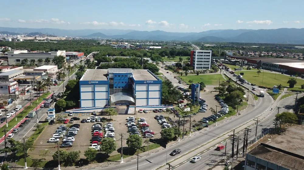 Guarujá moderniza telefonia de escolas e unidades de saúde