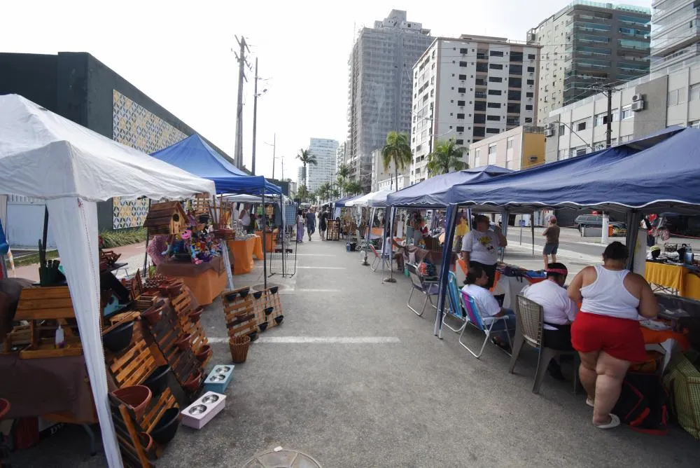Canto do Forte recebe Feira de Artesanato Itinerante com temática de Dia dos Pais