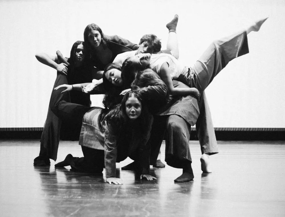 Cia Barrê de Dança apresenta espetáculo de dança contemporânea em Guarujá