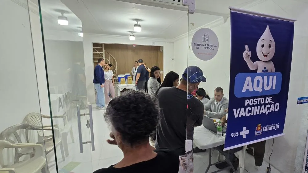 Guarujá aplica 639 doses na Vacinação no Shopping